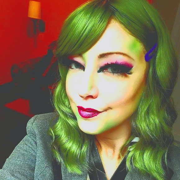 Meet your Posher, Krista Marie 🤖 - Picture 8 of 16